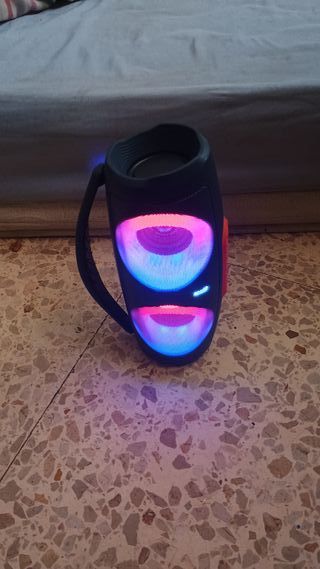 Altavoz Bluetooth Portátil con Luces