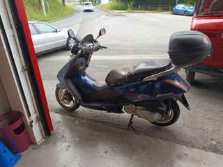 Honda Pantheon 125 - Scooter