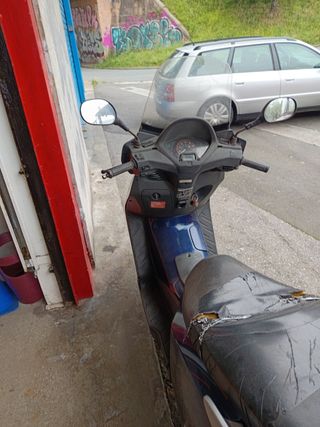 Honda Pantheon 125 - Scooter