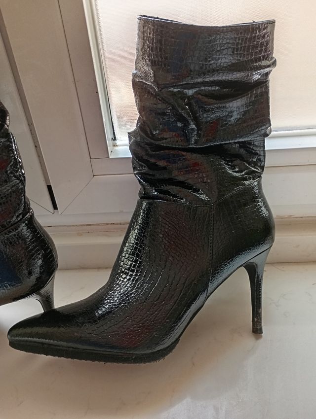 Botas negras tacón aguja