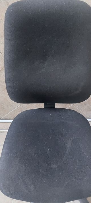 Silla oficina negra giratoria