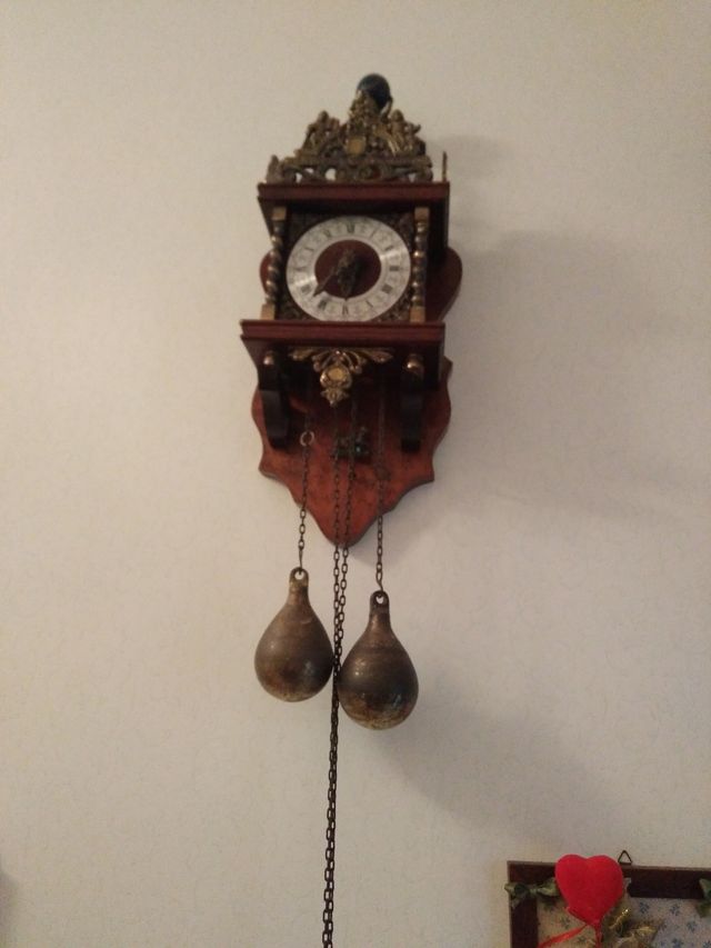 Orologio da parete antico