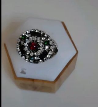 Anillo mujer plateado rojo