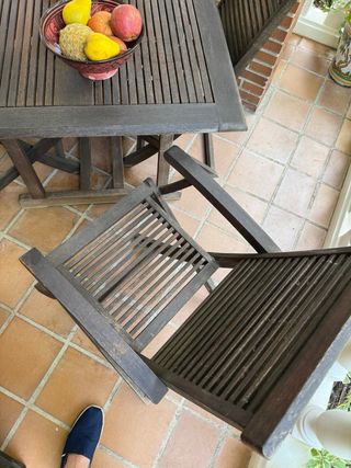 Mesa jardín + 6 sillas madera