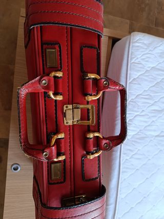 Maleta y bolso vintage rojos de piel