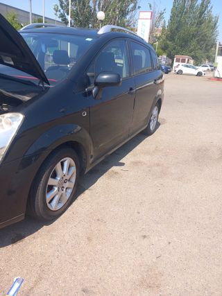 Toyota corolla verso 2007