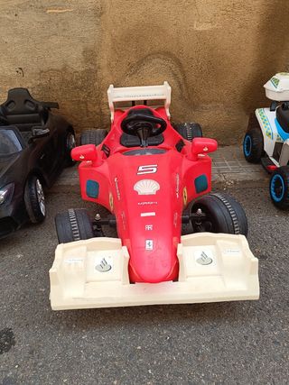 Auto elettrica per bambini: 2 auto, 1 moto, Quad