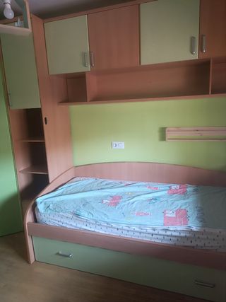 Habitación juvenil+2 colchones 90cm