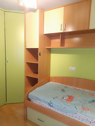 Habitación juvenil+2 colchones 90cm