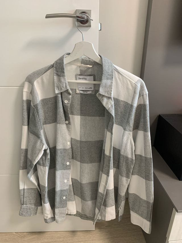 Camisa ancha para llevar abierta Bershka