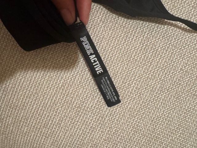 Top deportivo PINK ACTIVE negro