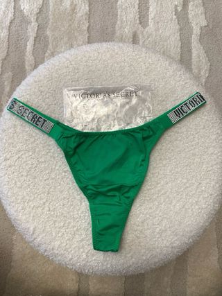 Tanga liso verde Victoria’S Secret