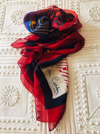 Foulard vintage Pierre Cardin