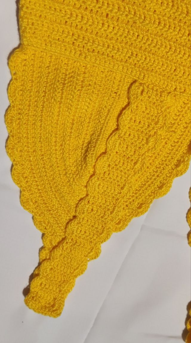 Top crochet amarillo - Talla única