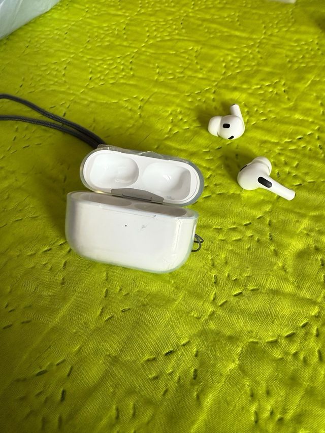 Auriculares inalambricos blancos