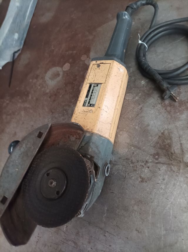 Amoladora y Taladro Radial casals