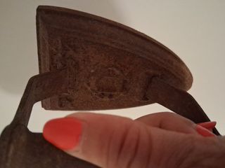 Plancha antigua de hierro