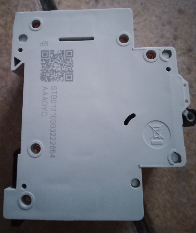 Interruttore Eaton FAZ6-C25/1N 25A