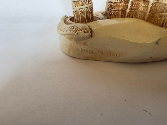 Souvenir Pisa con Torre – Portapenna su base mano