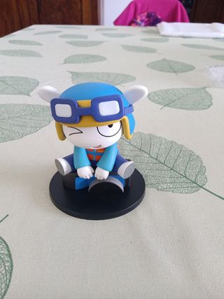 Keyboard Bunny Figurina