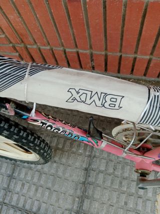 Bicicleta BMX antigua de 20 pulgadas 