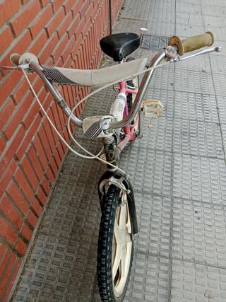 Bicicleta BMX antigua de 20 pulgadas 