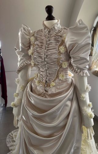 Vestido novia antiguo beige