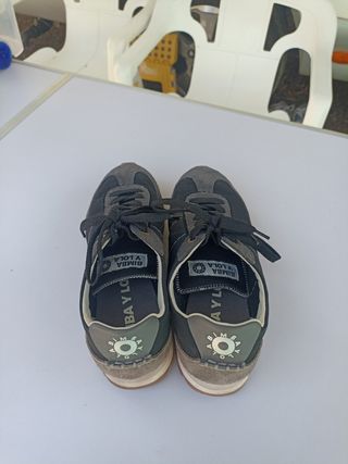 Zapatillas Bimba y Lola - Negras