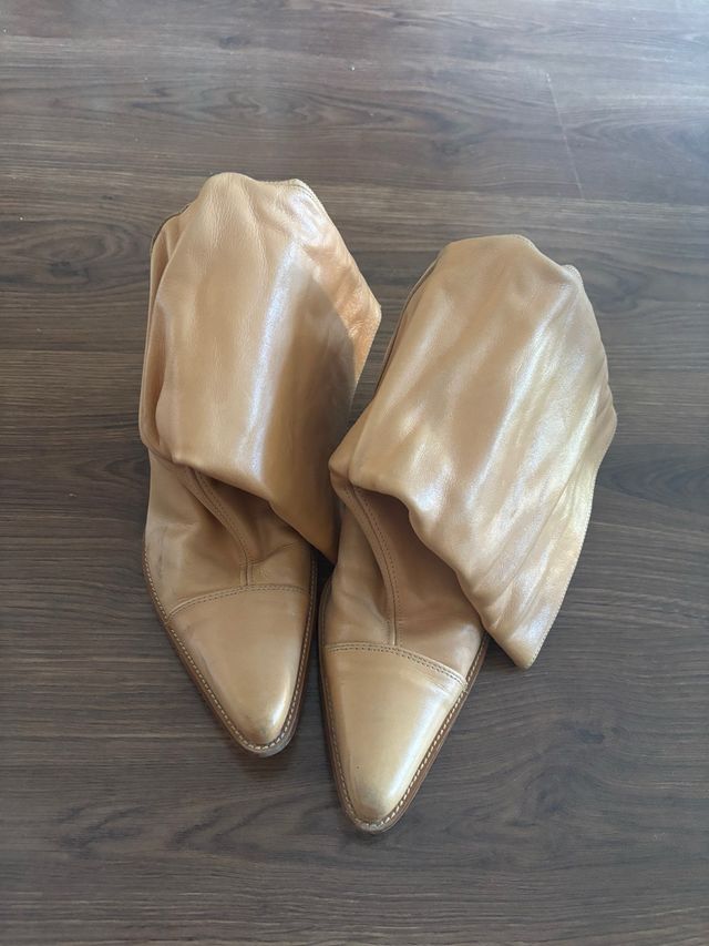 Botas beige tacón alto