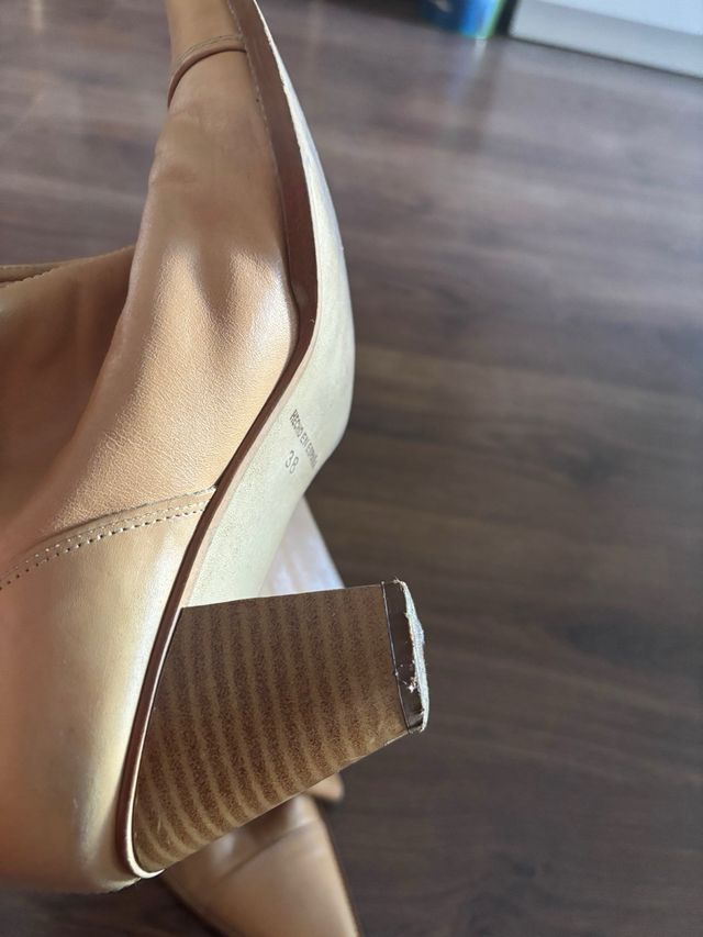 Botas beige tacón alto