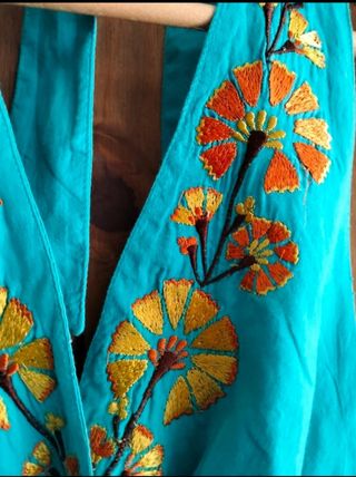 Top turquesa bordado - Talla única