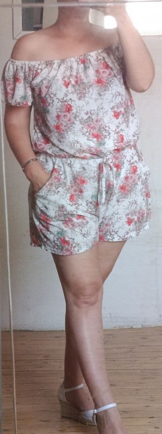 Mono corto flores blanco-rojo