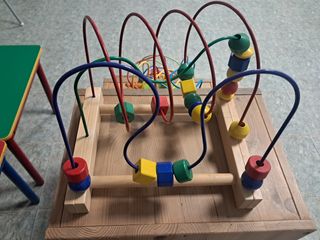 Laberinto de cuentas infantil de madera