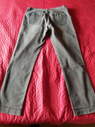 Jeans Lavinia Fontana grigio tg. 50. In cotone.