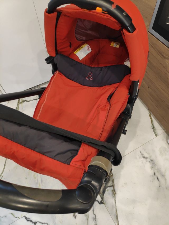 Carrito bebe Jane Plegable, con silla y accesorios