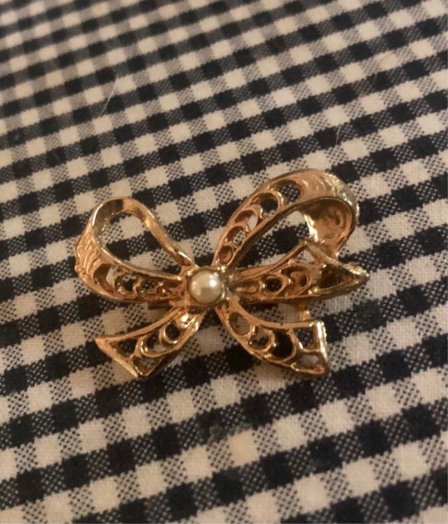 Spilla fiocco oro vintage