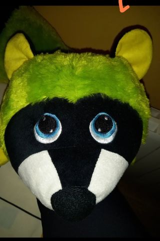 Peluches  muñecos grandes: perro, mapache, mono