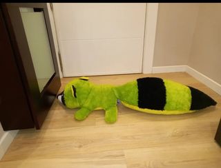 Peluches  muñecos grandes: perro, mapache, mono