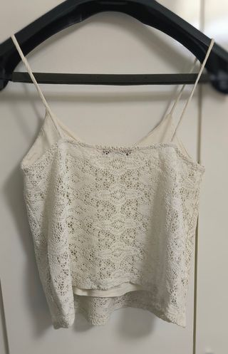 Top Stradivarius beige crochet
