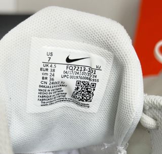 Zapatillas NIKE VERSAIR PRM blancas - running
