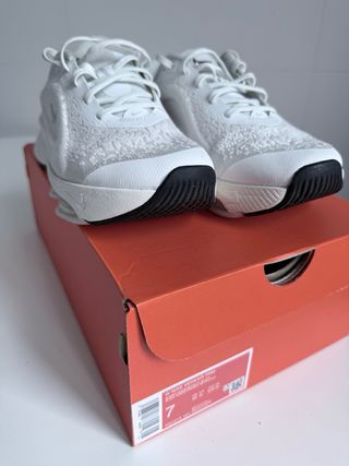 Zapatillas NIKE VERSAIR PRM blancas - running