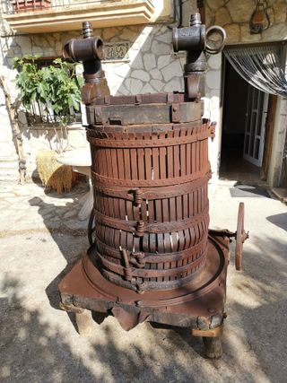Prensa de Vino Antigua ARMENGOL Hns.CERVERA