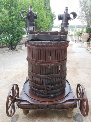 Prensa de Vino Antigua ARMENGOL Hns.CERVERA