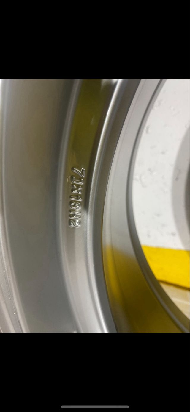 Llantas OZ Racing 18" Multichrono