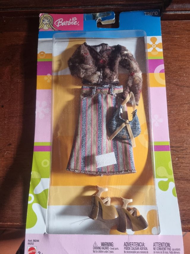 Barbie vestiti moda anni 2000