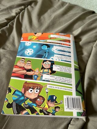 Los Futbolísimos 3: El misterio del portero fan...