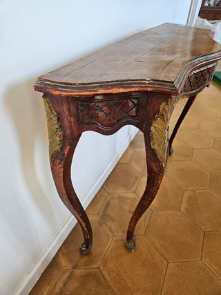 Recibidor antiguo de madera