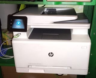 Impresora HP Color LaserJet Pro MFP M277n