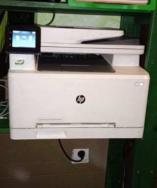 Impresora HP Color LaserJet Pro MFP M277n
