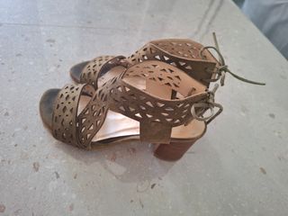 Sandalias piel de Gloria Ortiz. N° 36